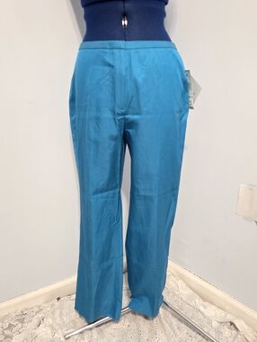 Vintage Deadstock Aqua Silk Blend Capris Size 8